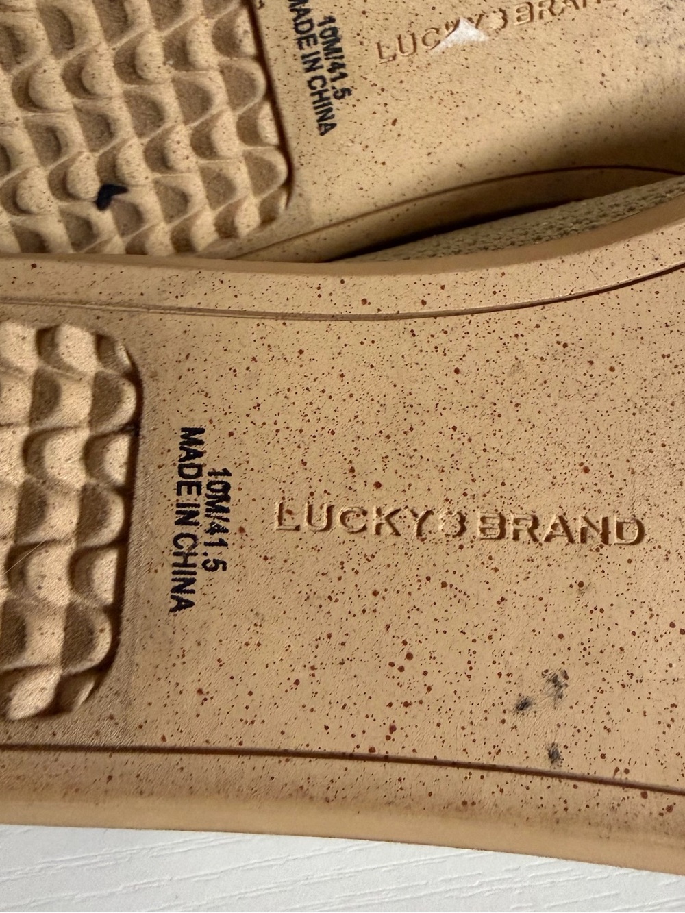 Lucky Brand Nekoda Flat Sandals in Tan Size 10 - Picture 9 of 9